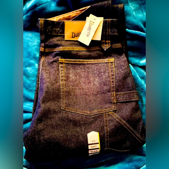 NWT Size 34x32 Men’s Duluth Trading Company work Jeans. Relaxed fit flex.